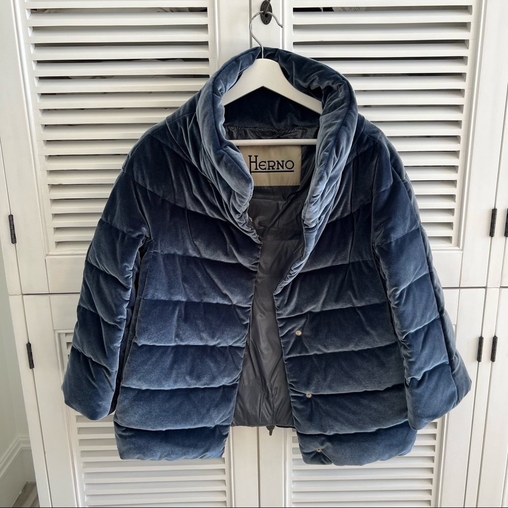 Herno navy blue velvet puffer jacket - size S